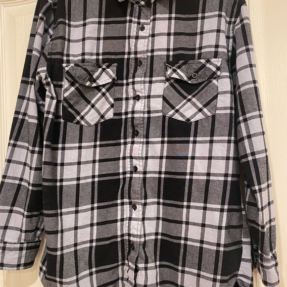 Women’s RSQ Long Sleeve Button Up Shirt Black/Bluish-Gray Size Medium Like New - Picture 2 of 11
